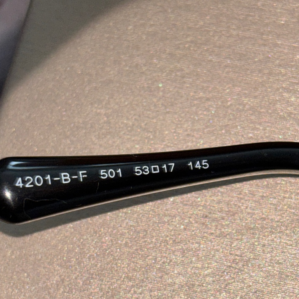 Bulgari Serpenti e Black and Gold Glasses - Picture 4 of 4
